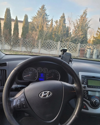 Hyundai I30 cena 20500 przebieg: 183000, rok produkcji 2009 z Zgierz małe 121